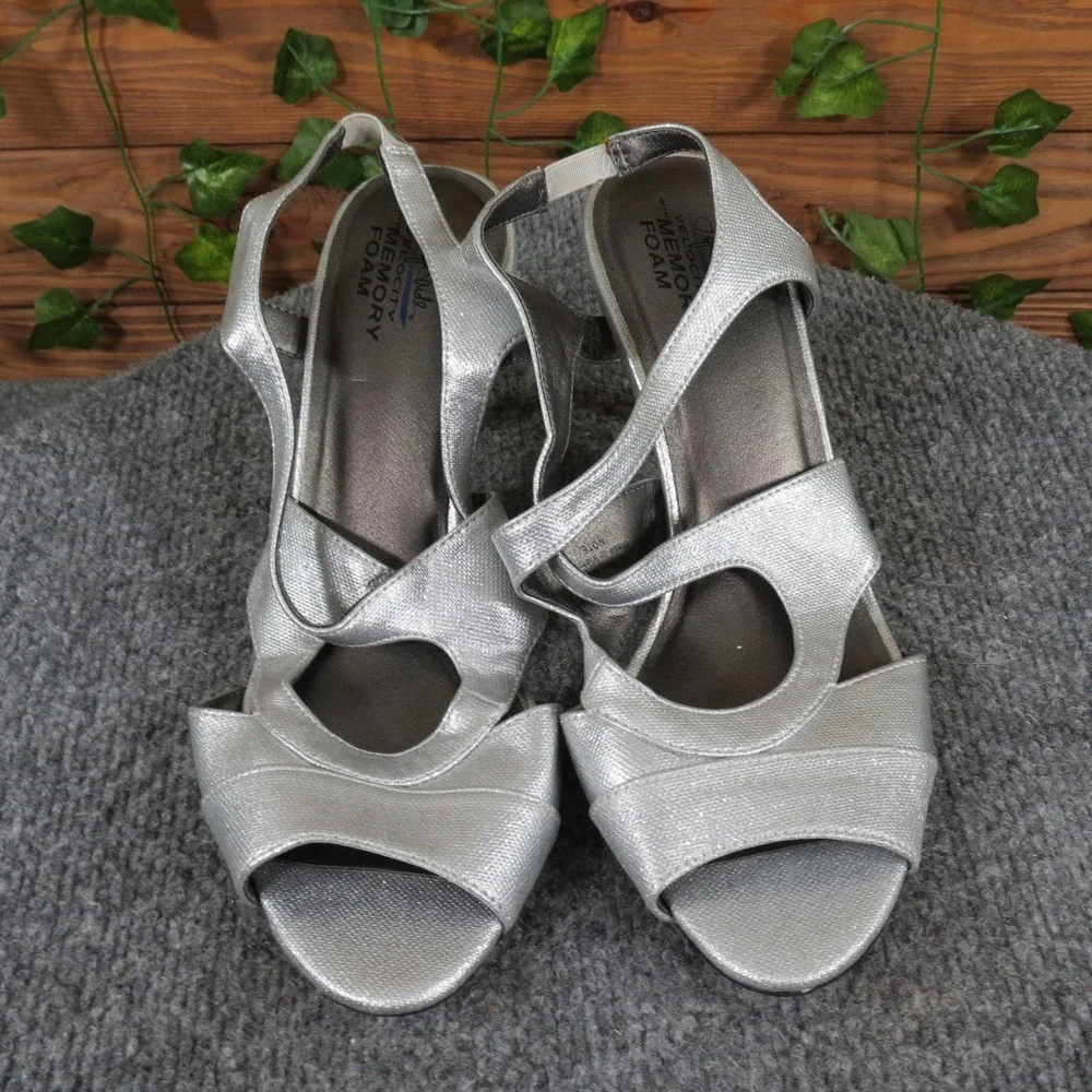 Life Stride Note‎ Velocity Women's 8 Silver Strappy Slingback Heel Sandals